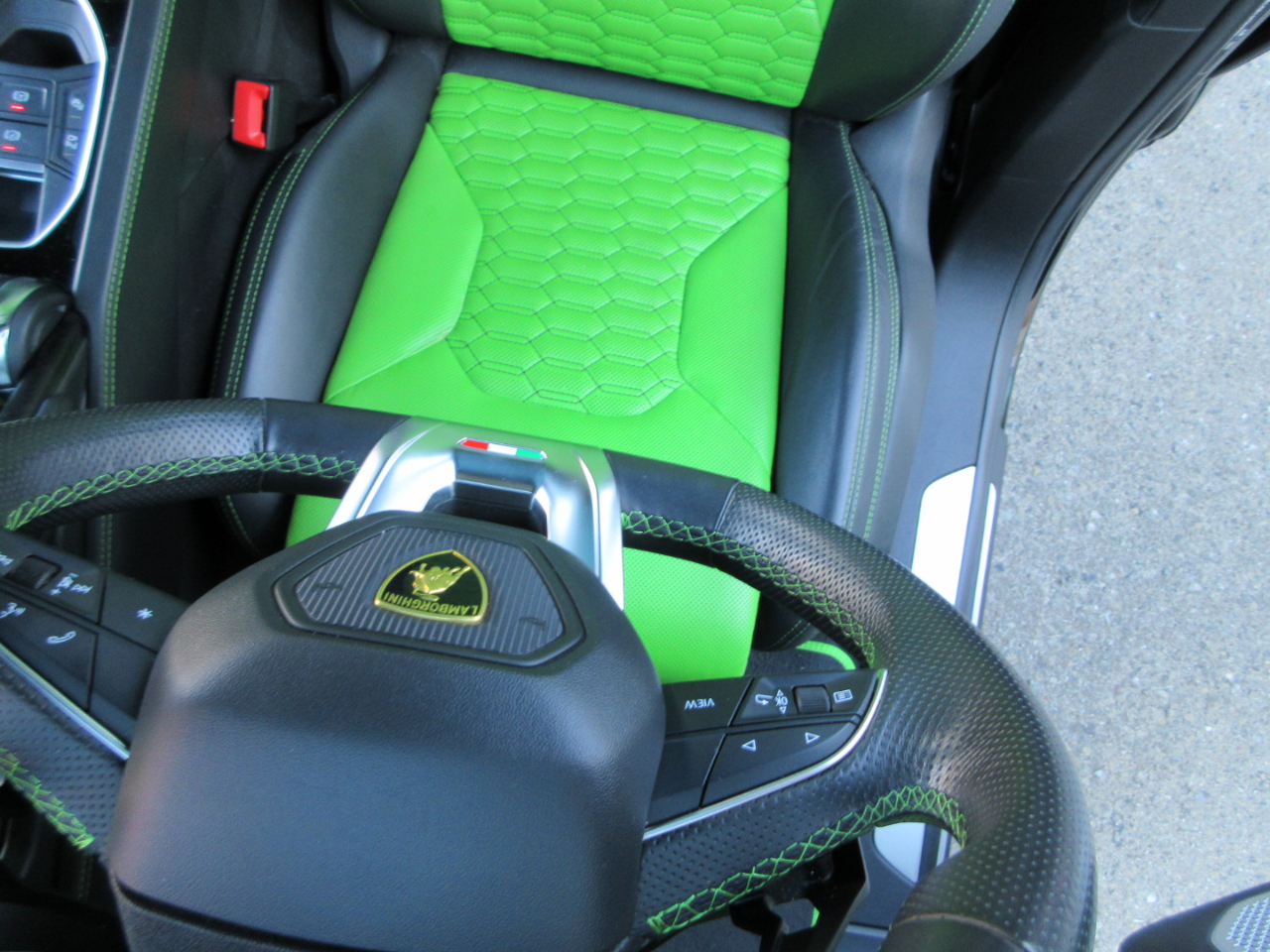 Lamborghini Urus  2022