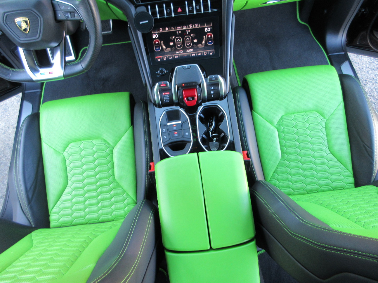 Lamborghini Urus  2022