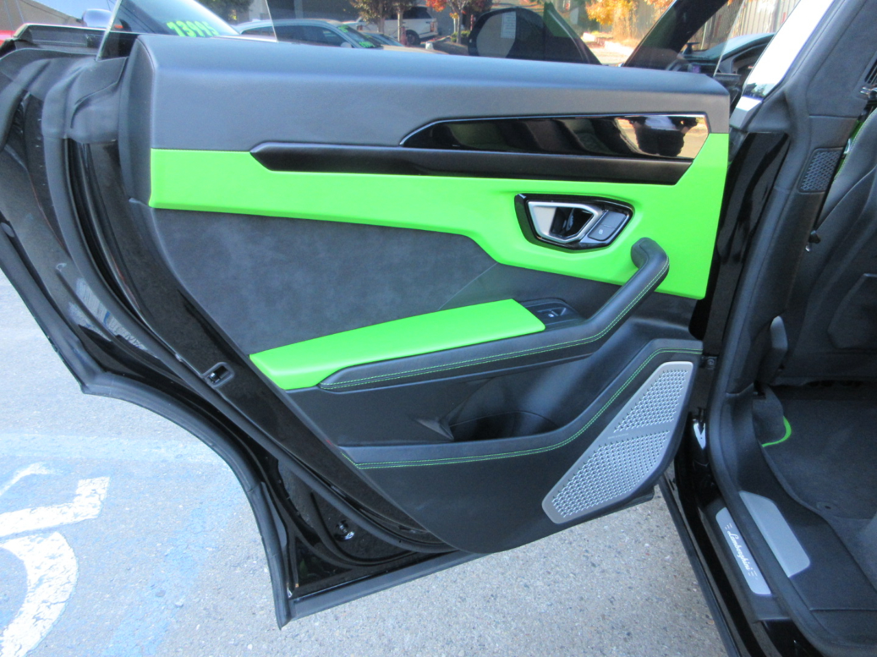 Lamborghini Urus  2022