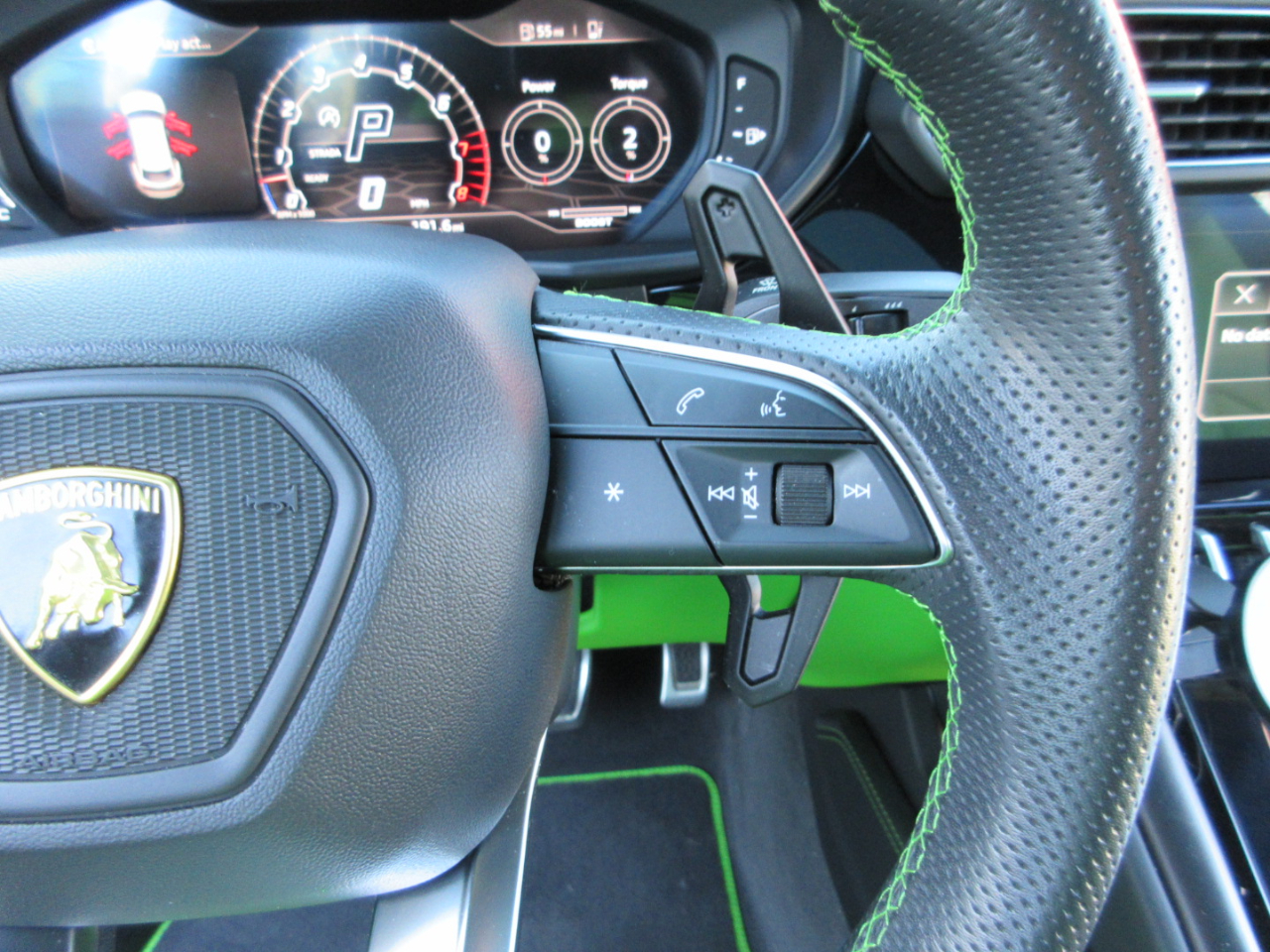 Lamborghini Urus  2022