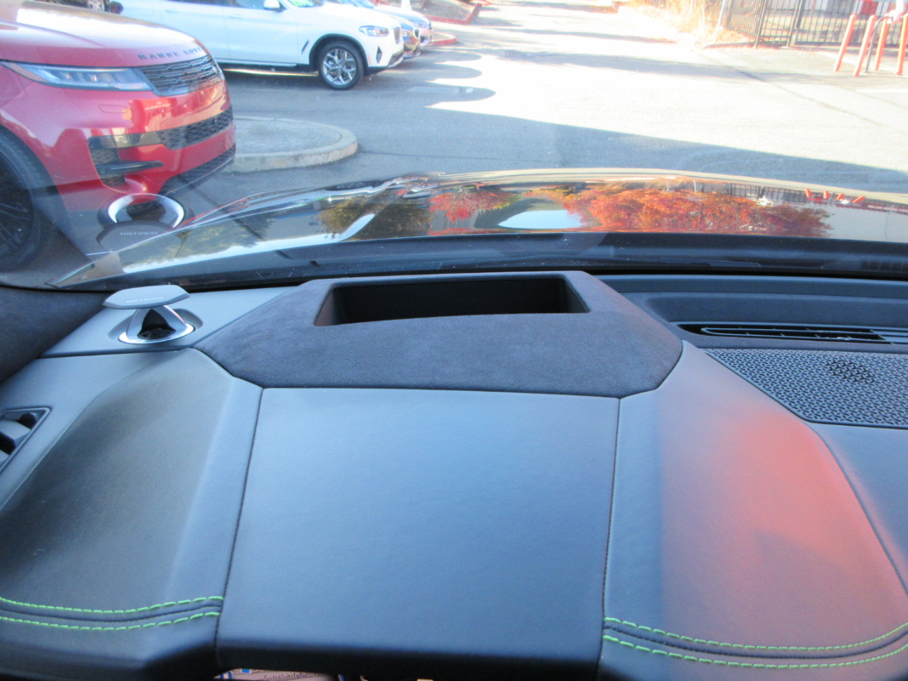 Lamborghini Urus  2022