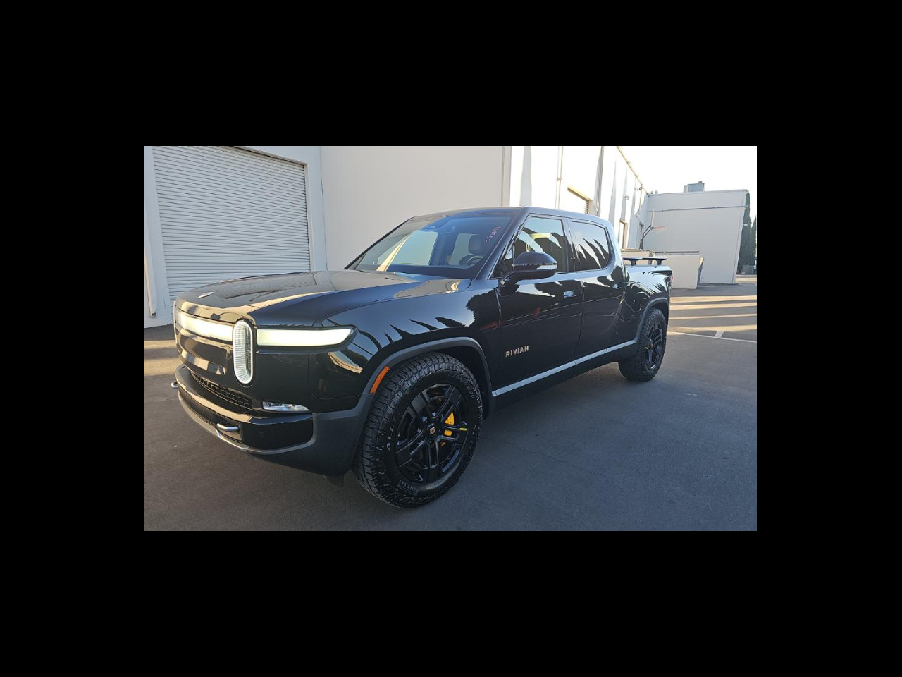 2023 Rivian R1T LAUNCH EDTN**QUAD MOTORS**HEAT-VENT SEATS**