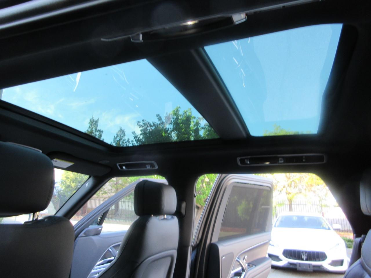 Land Rover Range Rover  2025