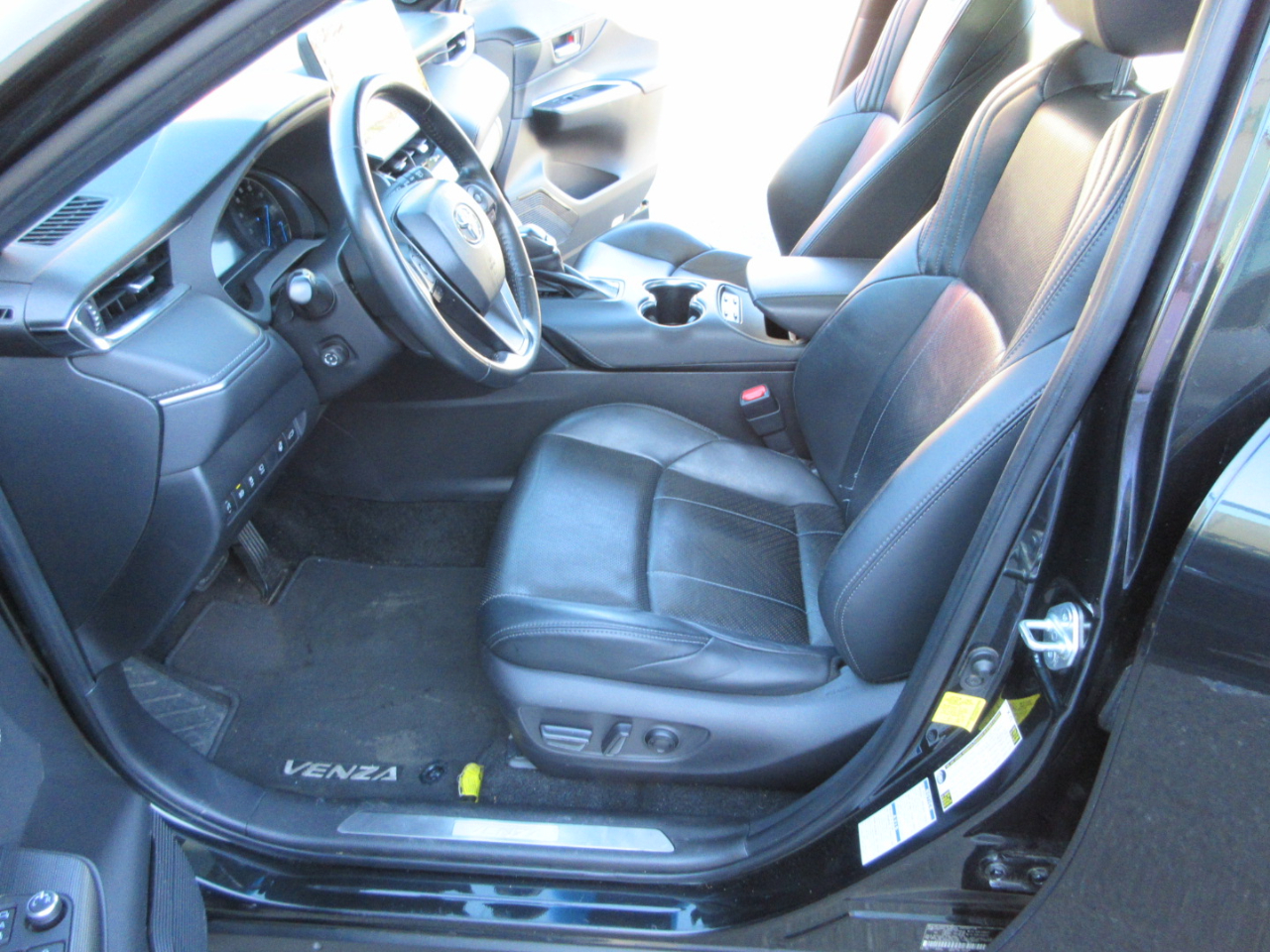 Toyota Venza Limited AWD (Natl) 2021