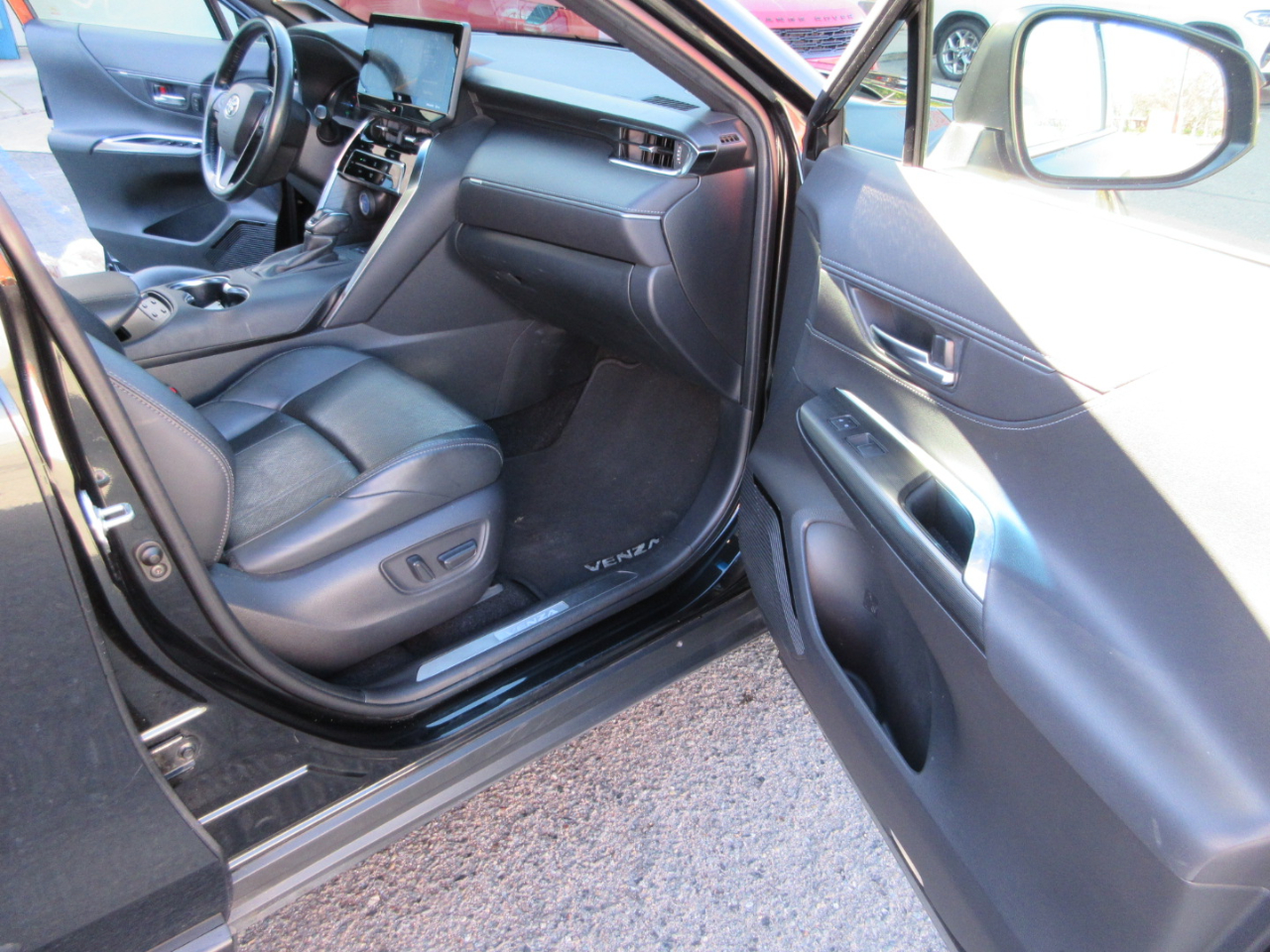 Toyota Venza Limited AWD (Natl) 2021