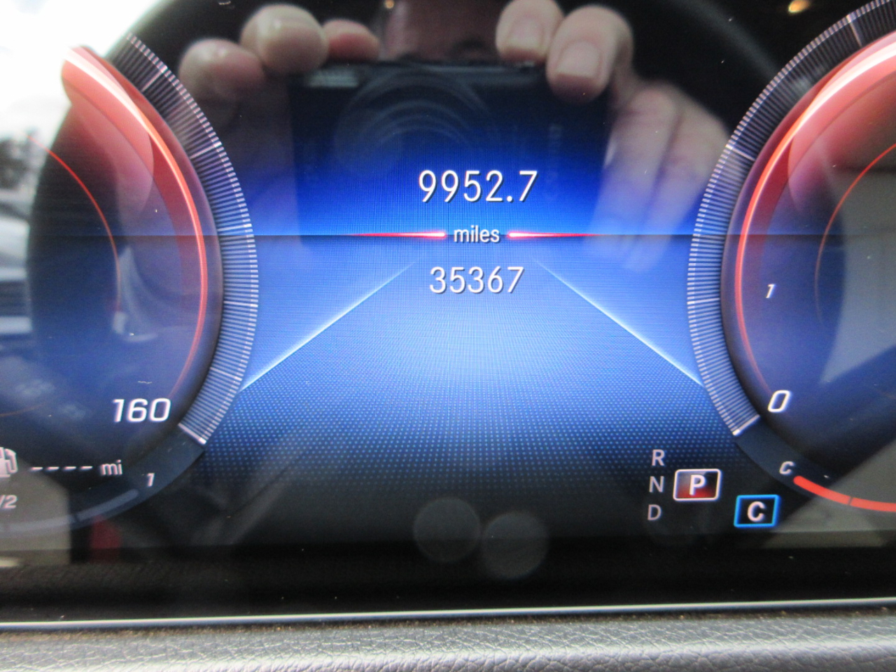 Mercedes-Benz GLB  2022