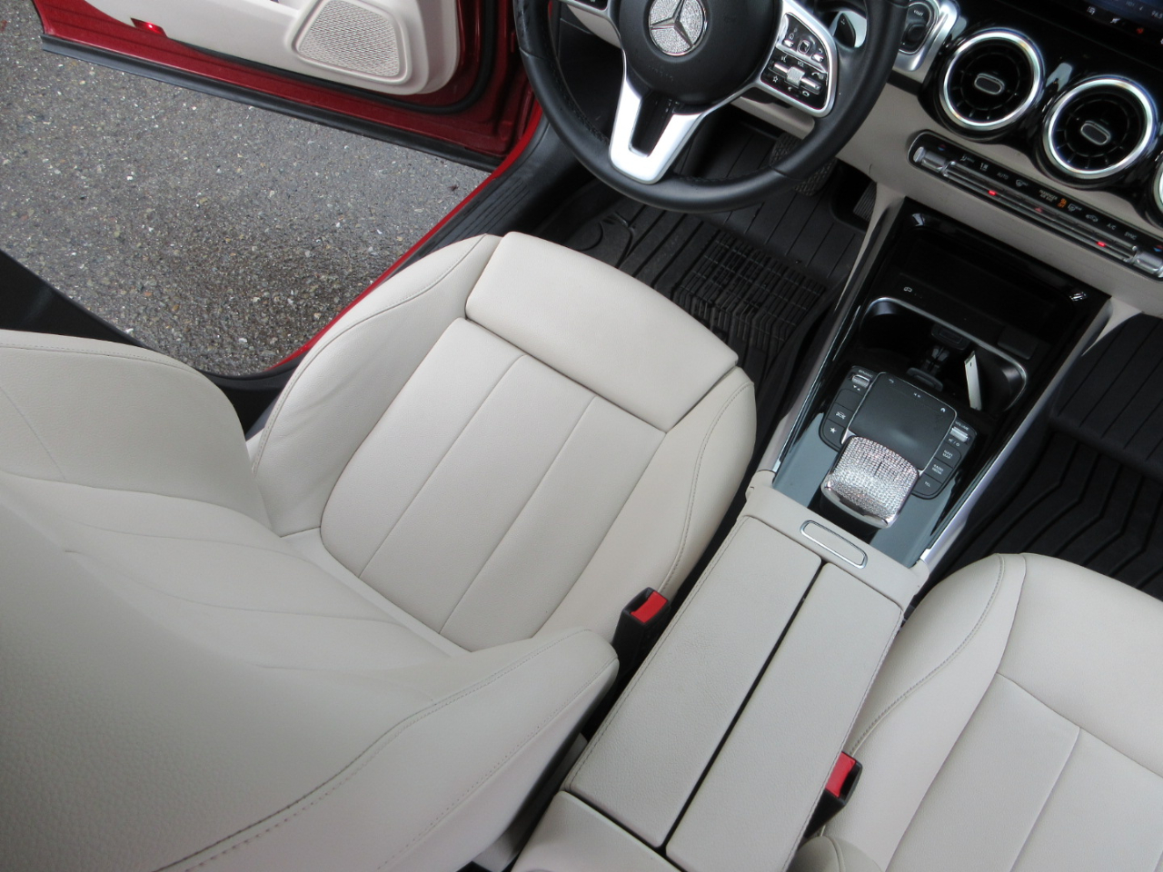 Mercedes-Benz GLB  2022