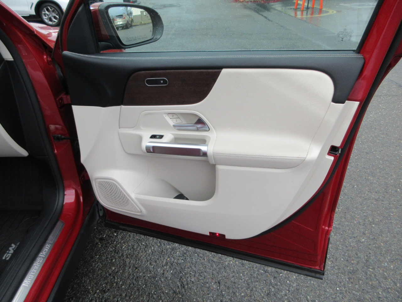 Mercedes-Benz GLB  2022