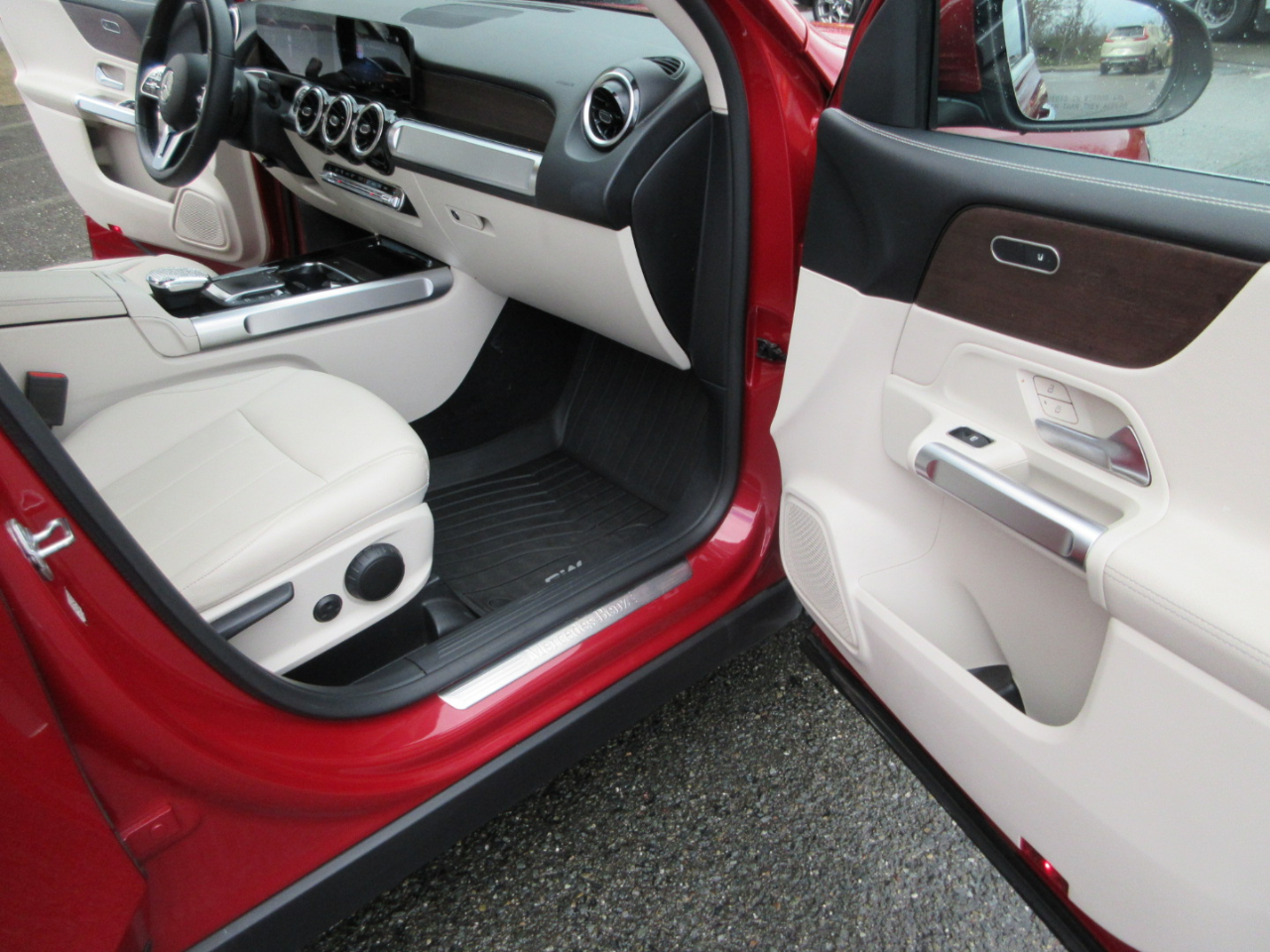 Mercedes-Benz GLB  2022