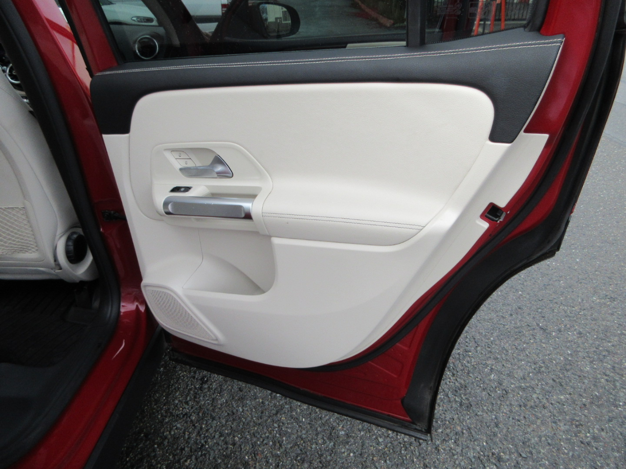 Mercedes-Benz GLB  2022