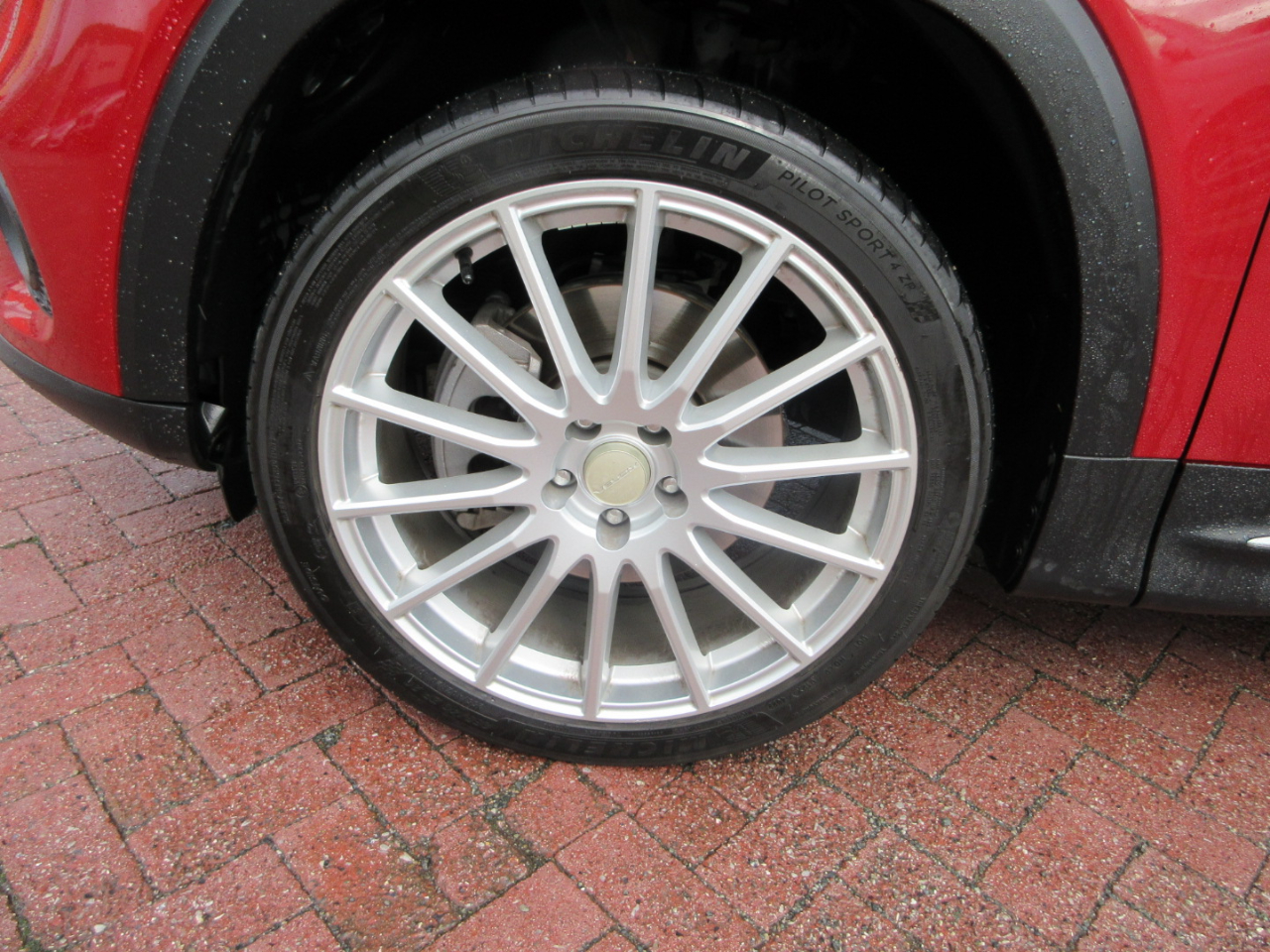 Mercedes-Benz GLB  2022