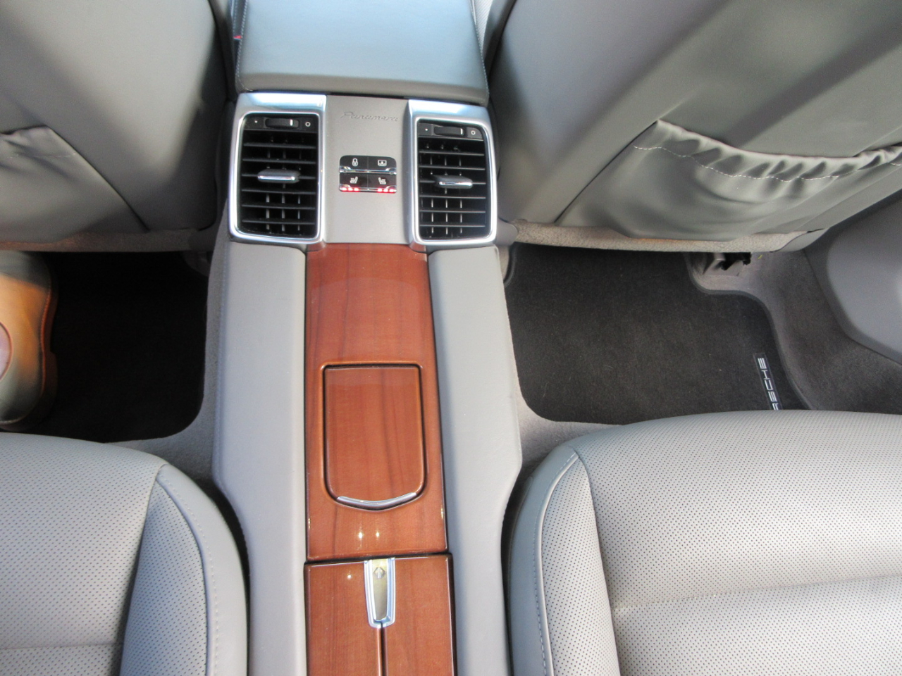 Porsche Panamera  2013