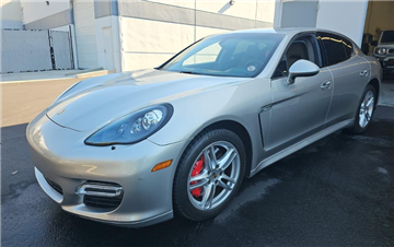 2013 Porsche Panamera 