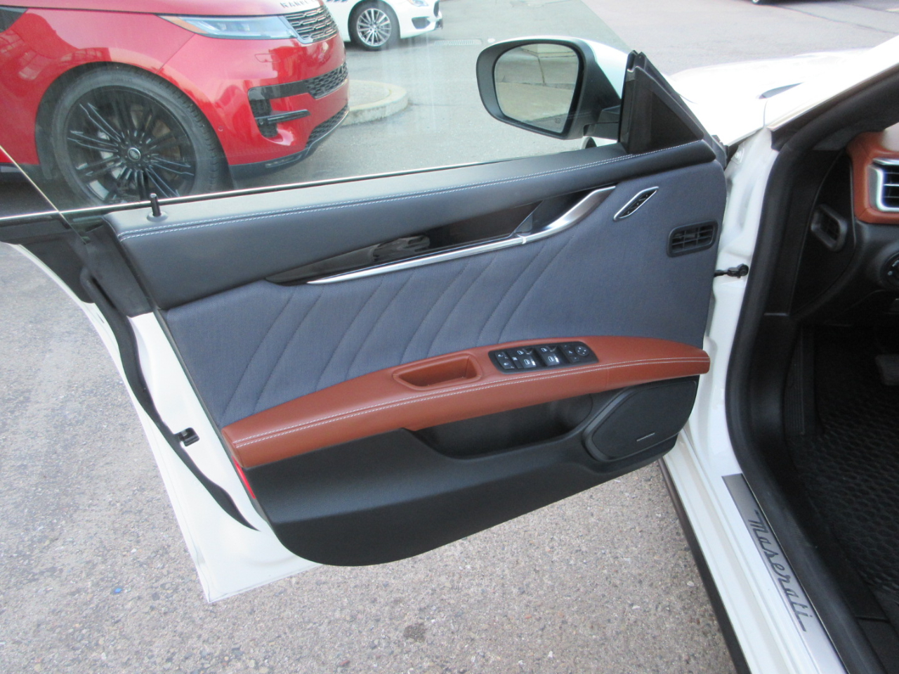 Maserati Ghibli  2017