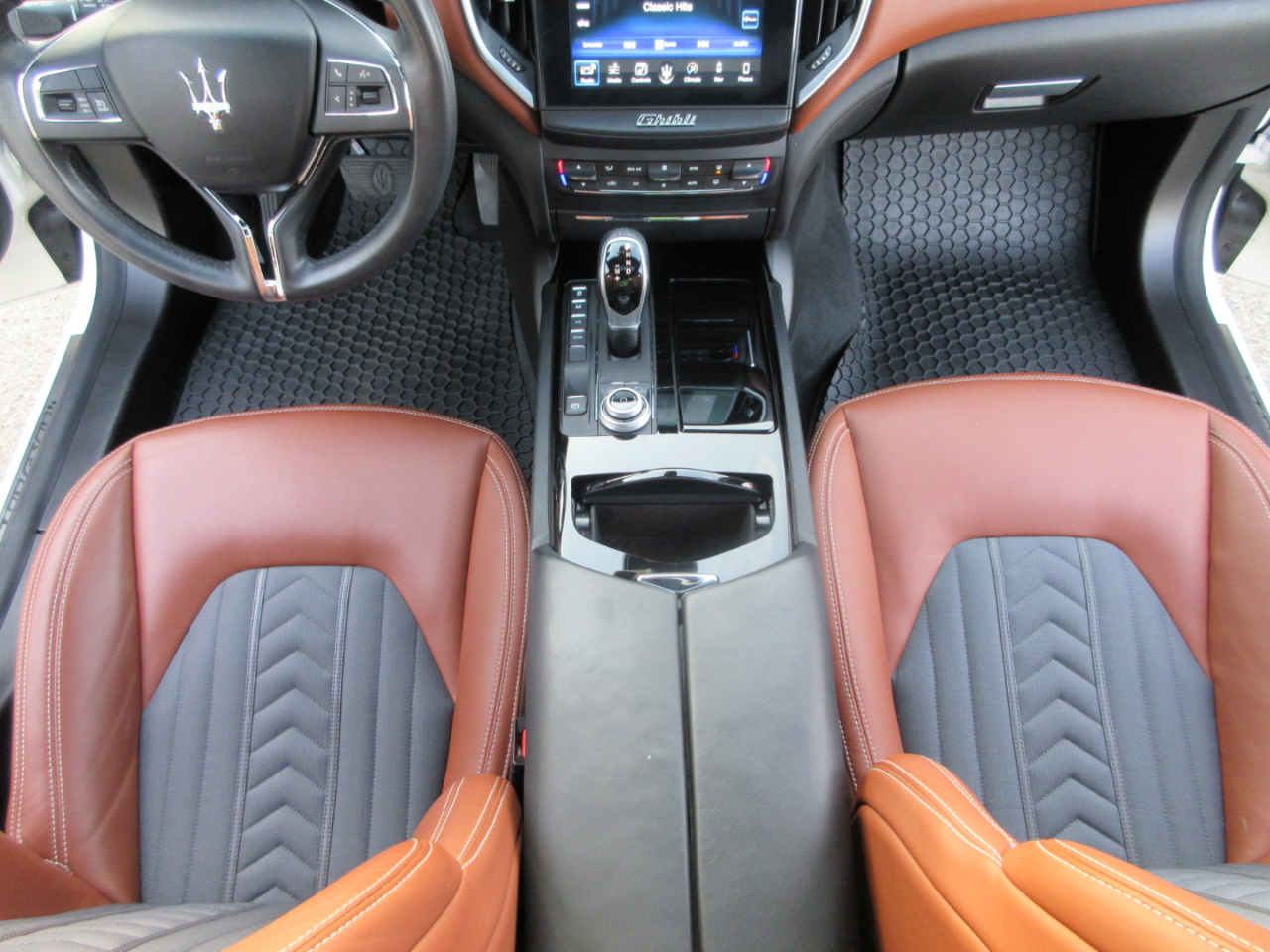 Maserati Ghibli  2017