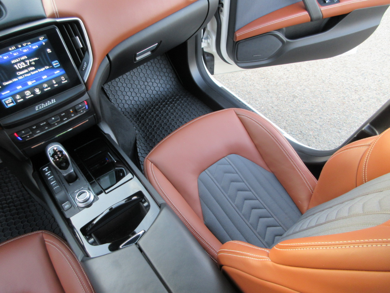 Maserati Ghibli  2017