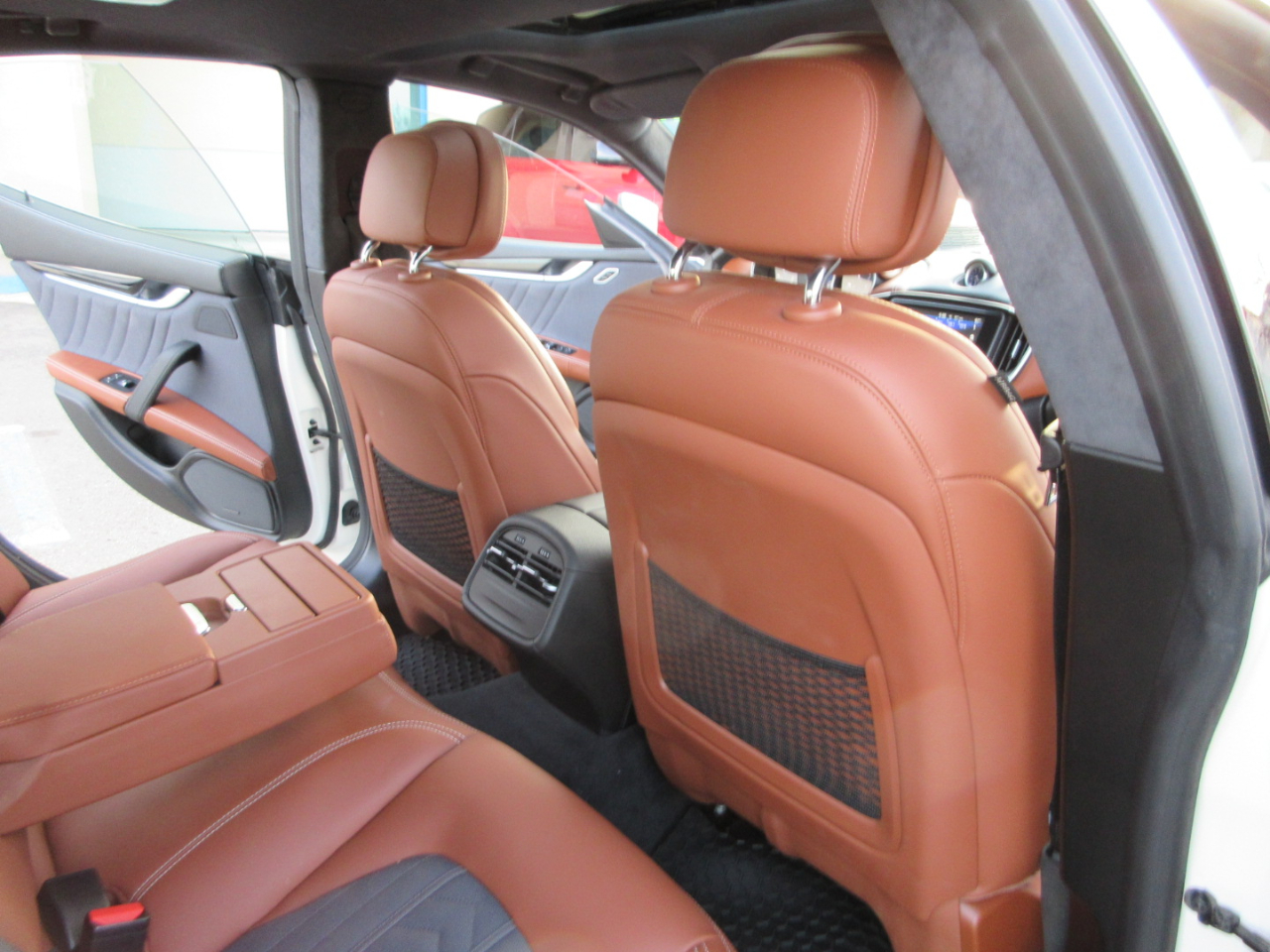 Maserati Ghibli  2017