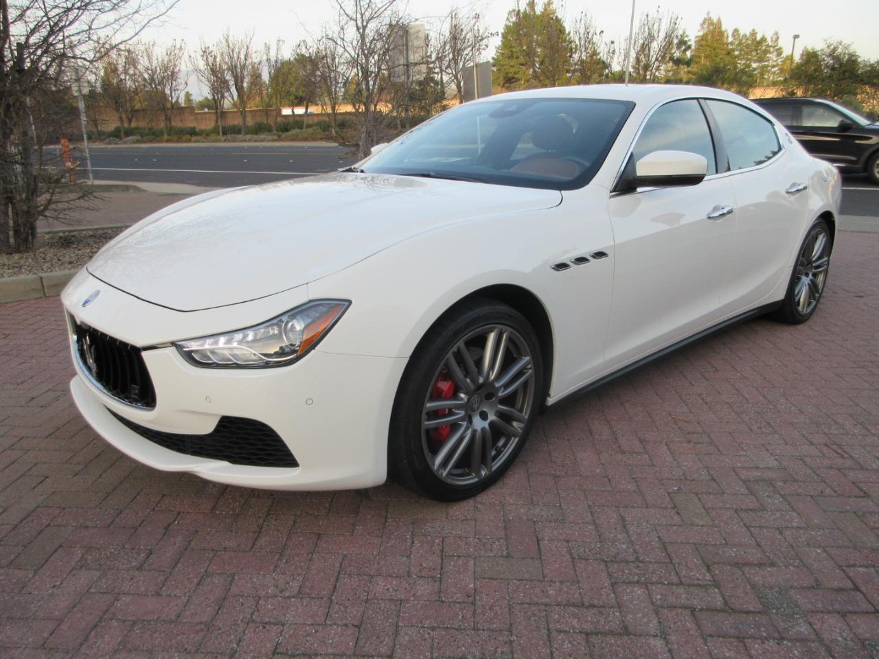 2017 Maserati Ghibli SQ4 3.0L W/424HP AWD**HEAT-AC SEATS**BLIND SPOT**