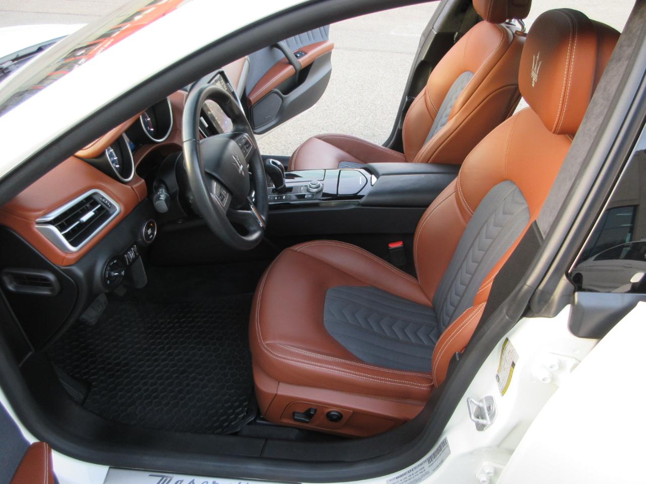 Maserati Ghibli  2017