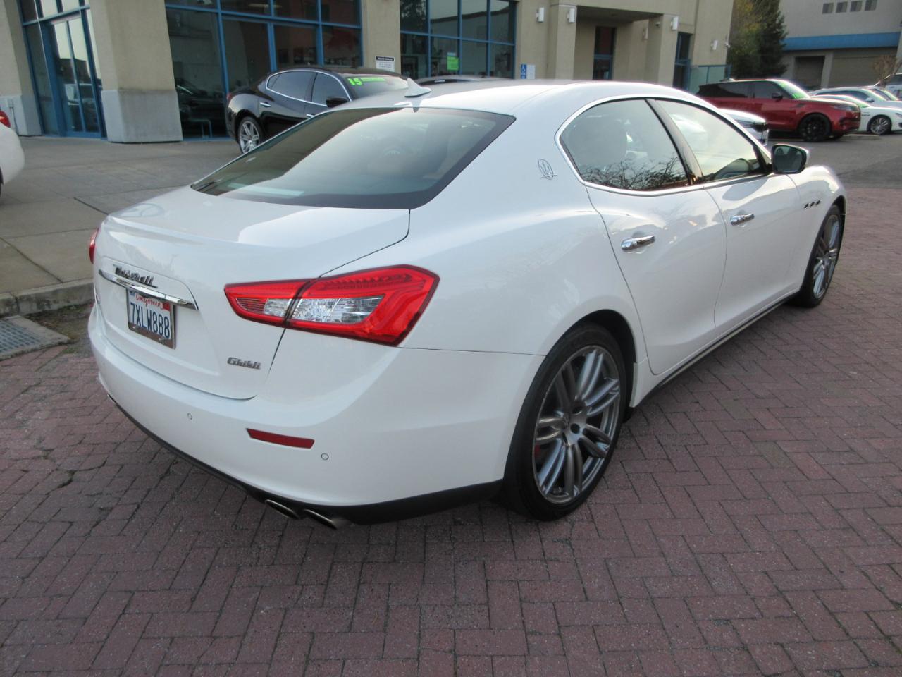 Maserati Ghibli  2017