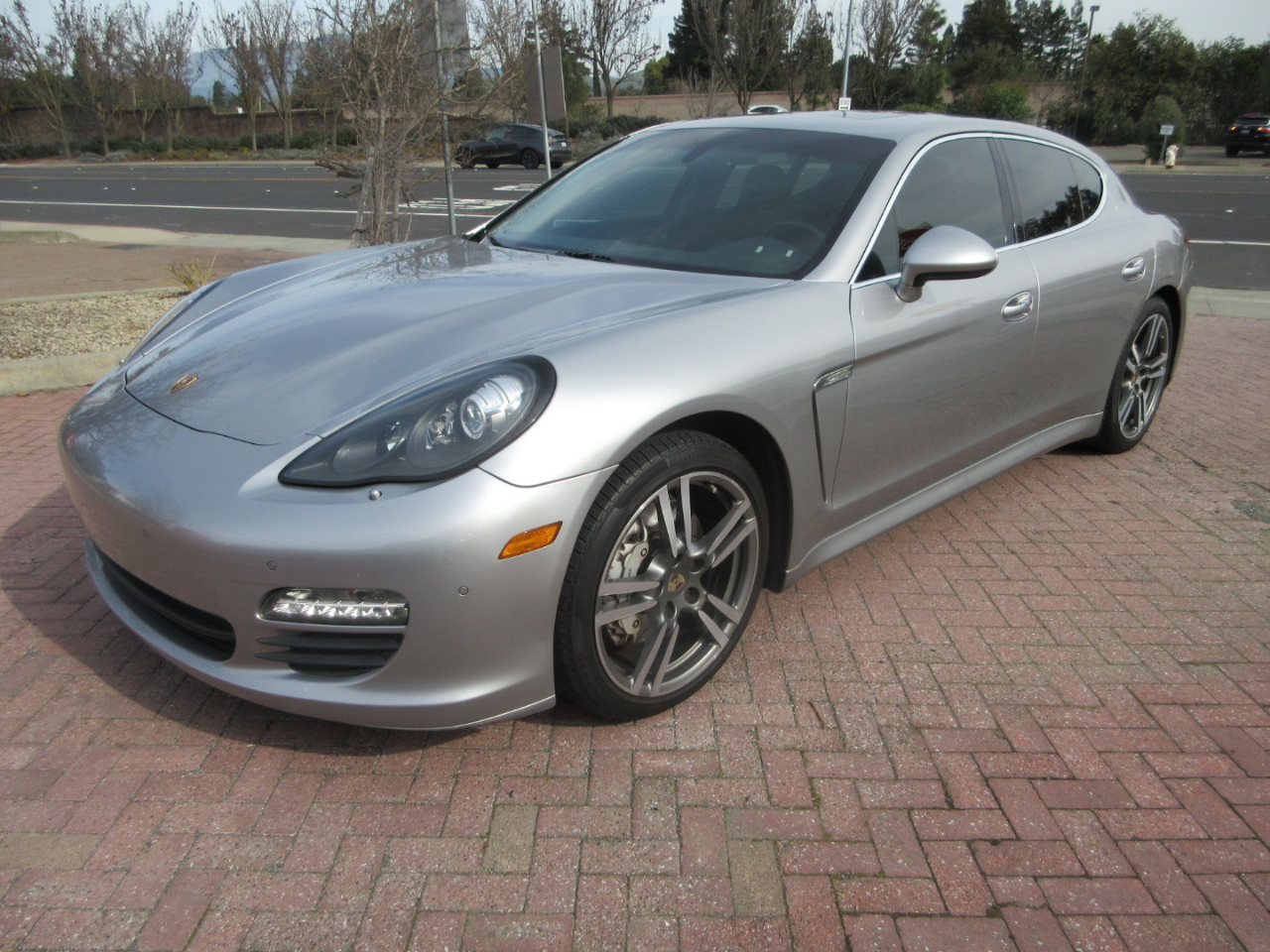 2013 Porsche Panamera 4dr HB 4S