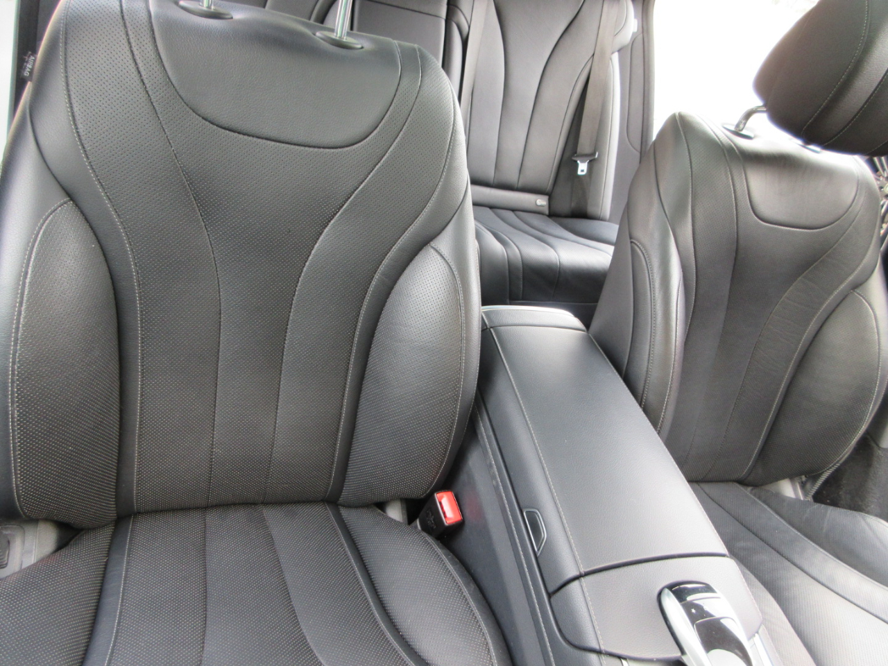 Mercedes-Benz S550  2015