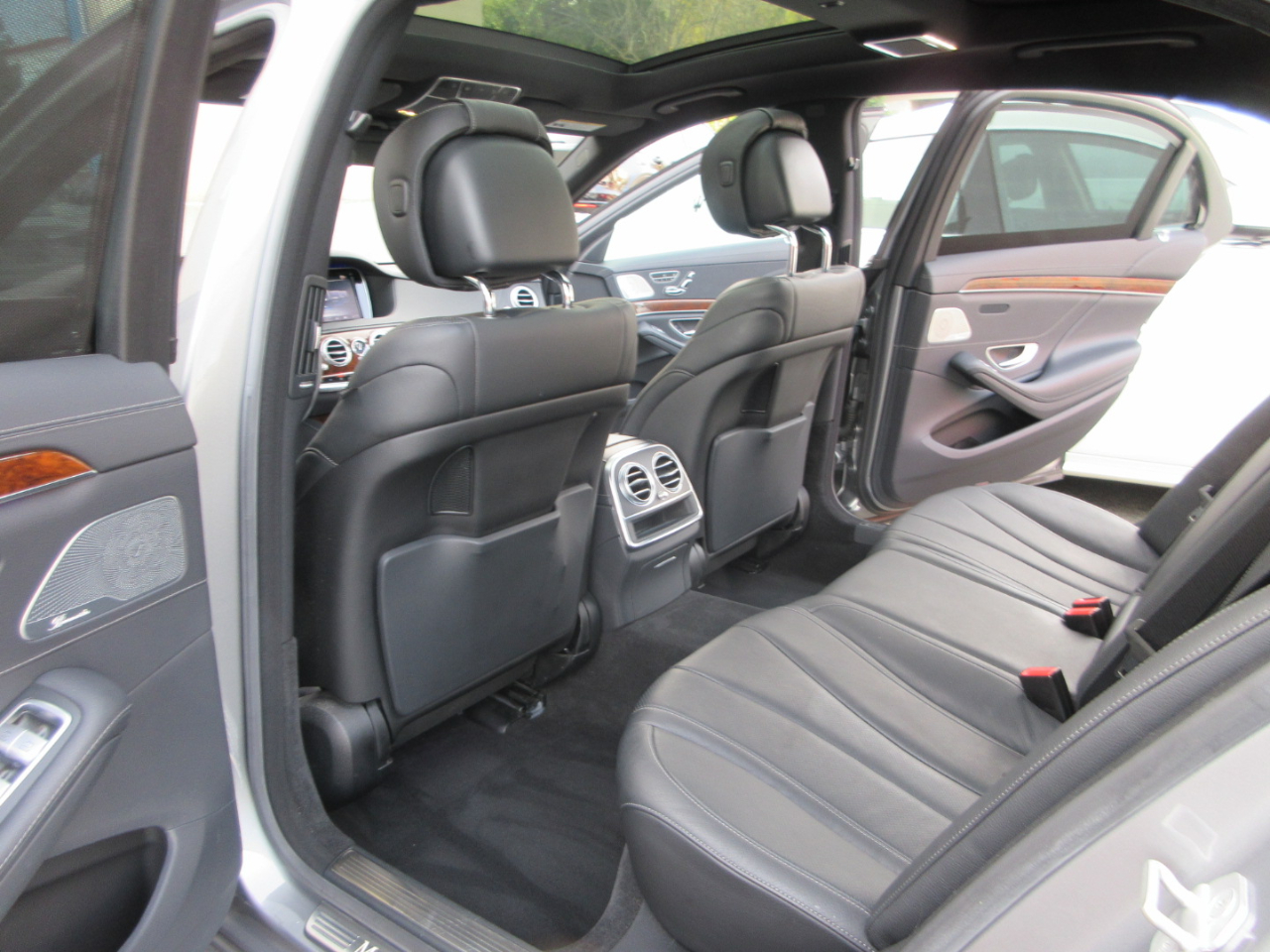 Mercedes-Benz S550  2015