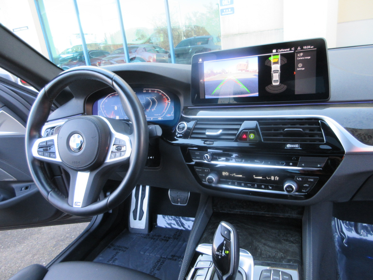 BMW 550i  2023