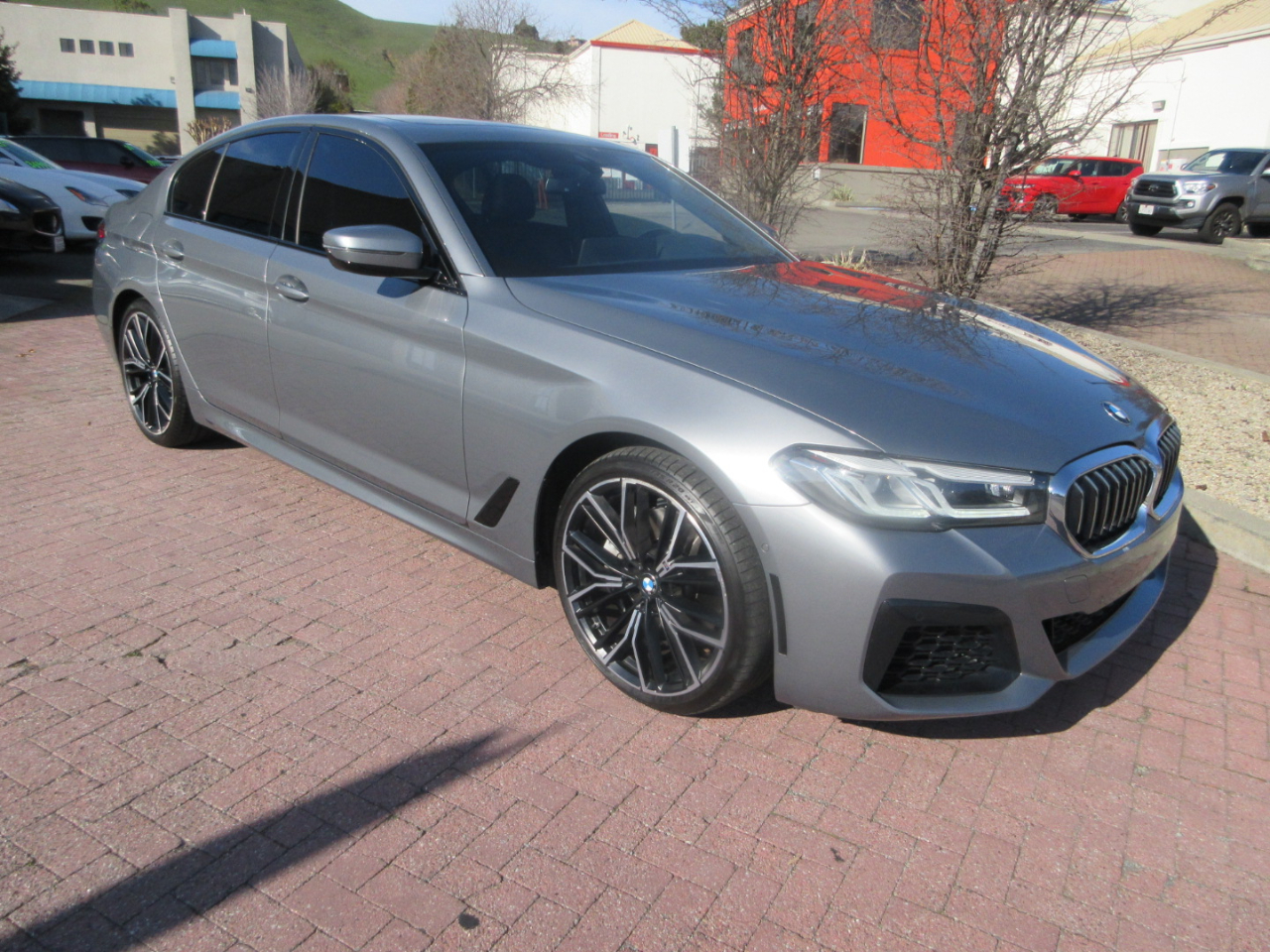BMW 550i  2023