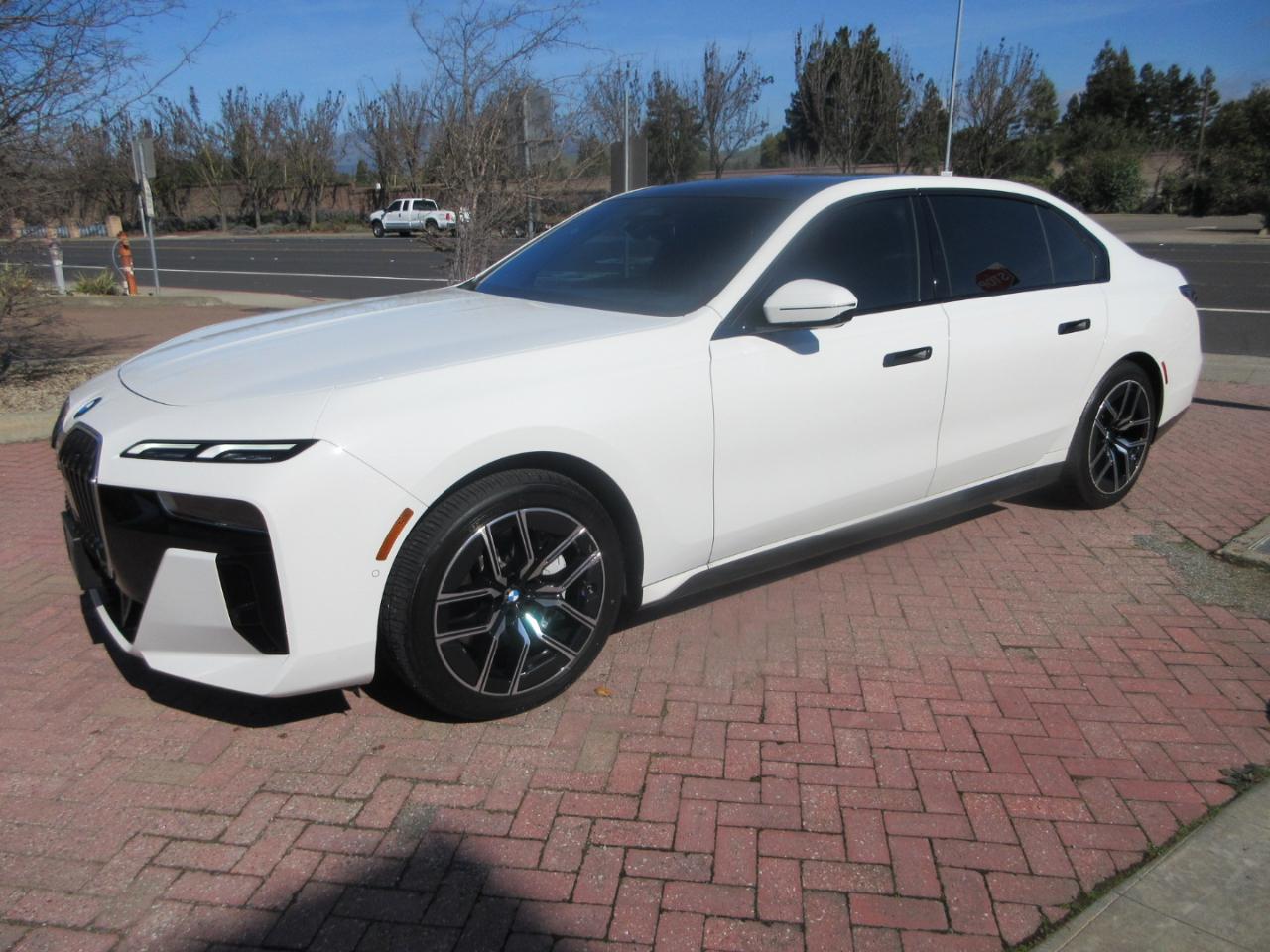 2025 BMW 740i M SPORT-PREMIUM PKG*HEAT-AC SEATS**