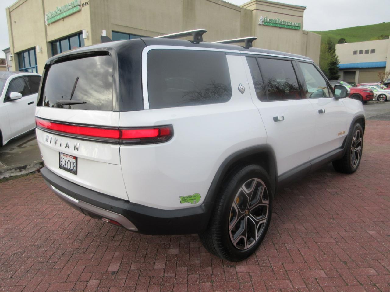 Rivian R1S Launch Edition Quad-Motor Large Pack *Ltd Avail* 2023