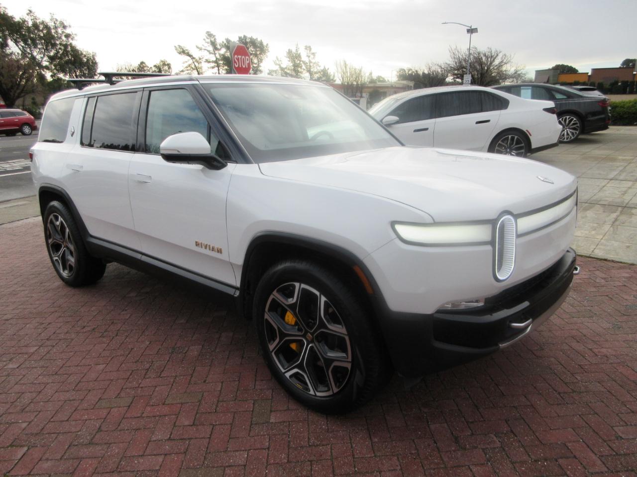 Rivian R1S Launch Edition Quad-Motor Large Pack *Ltd Avail* 2023