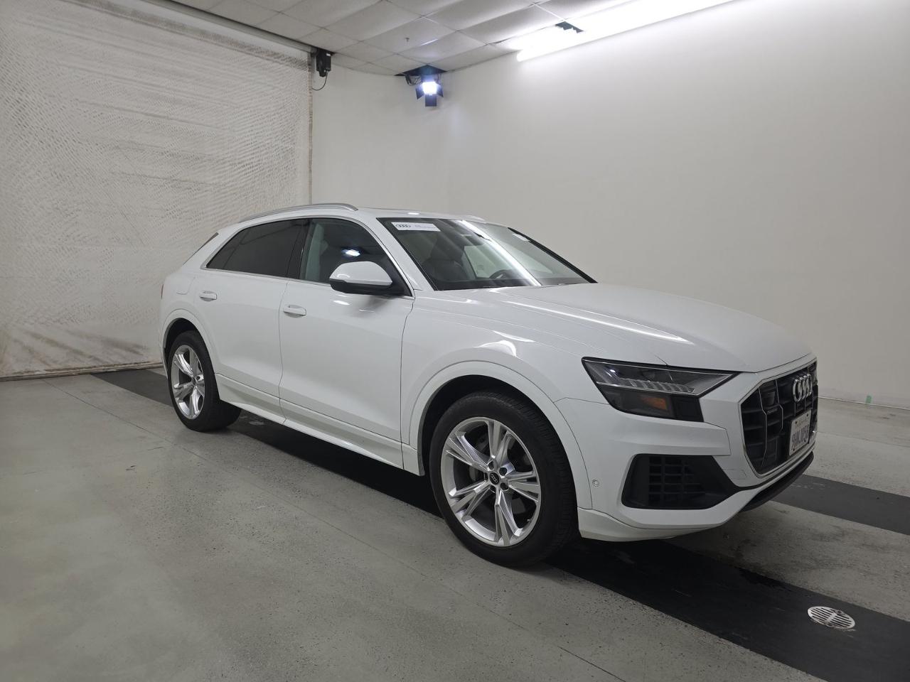 Audi Q8  2023