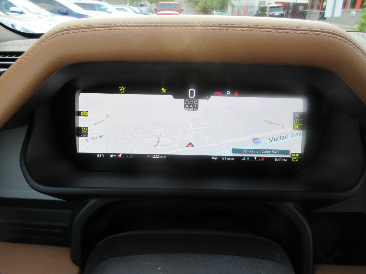 Land Rover Defender  2024