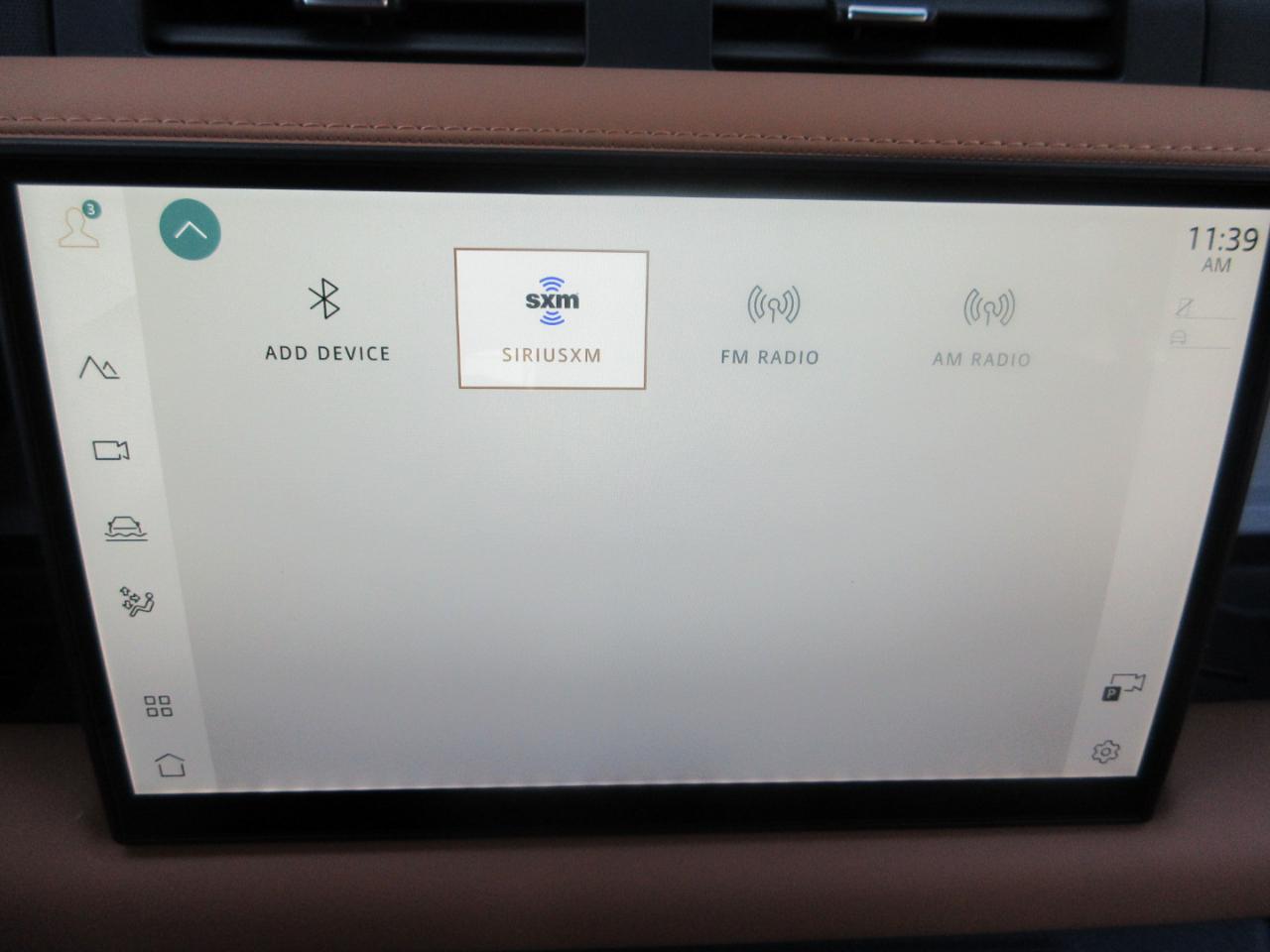 Land Rover Defender  2024