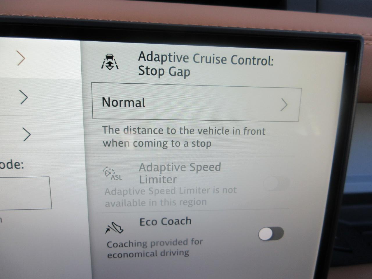 Land Rover Defender  2024