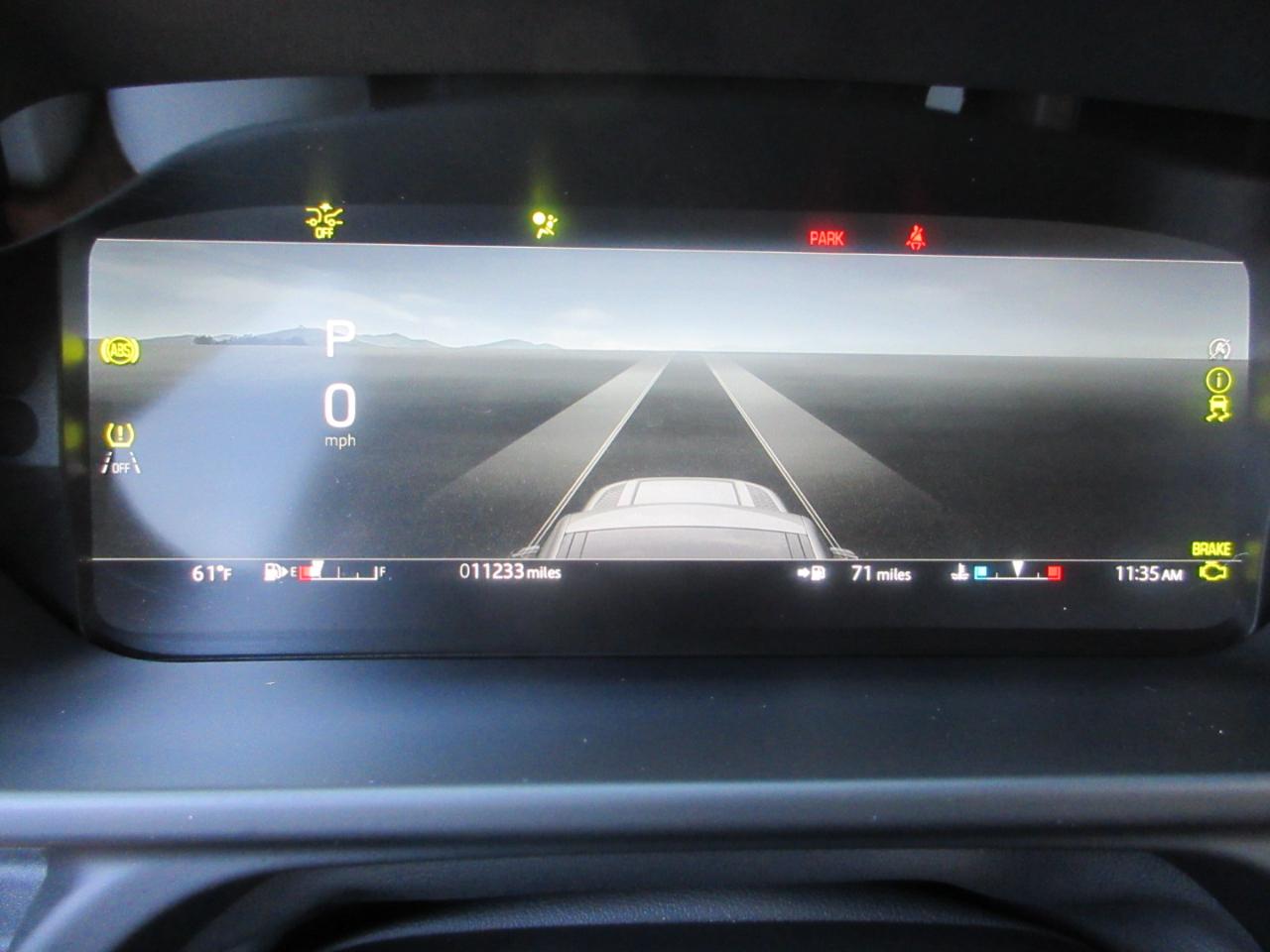 Land Rover Defender  2024