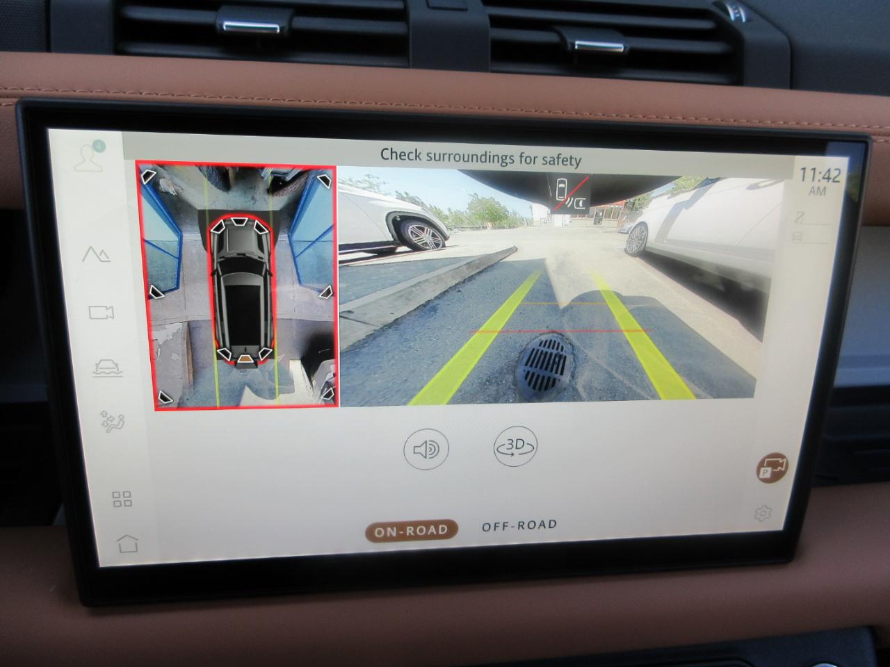 Land Rover Defender  2024