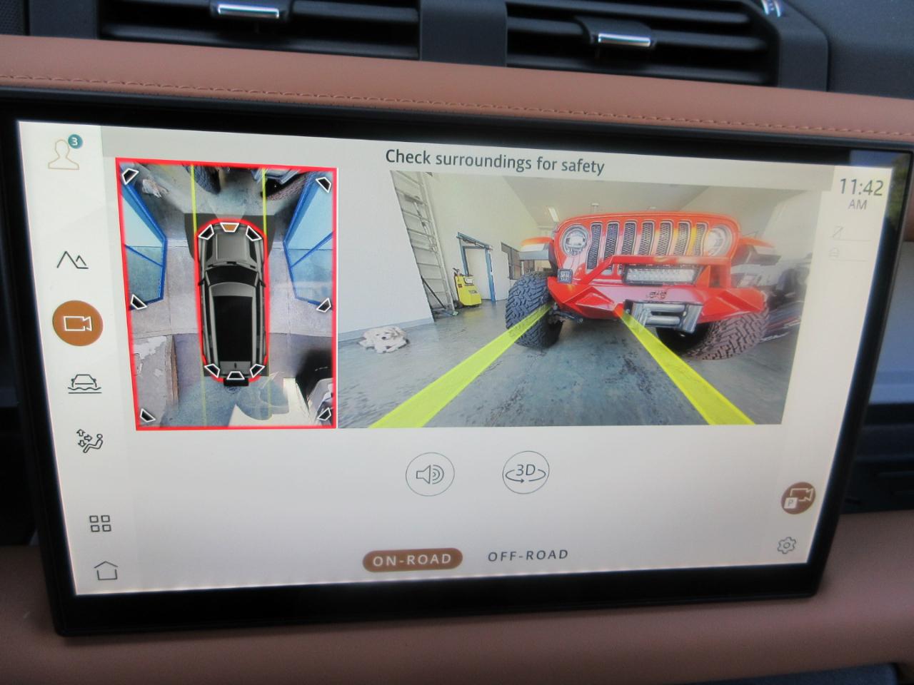 Land Rover Defender  2024