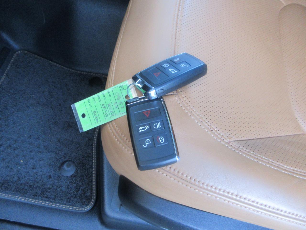 Land Rover Defender  2024