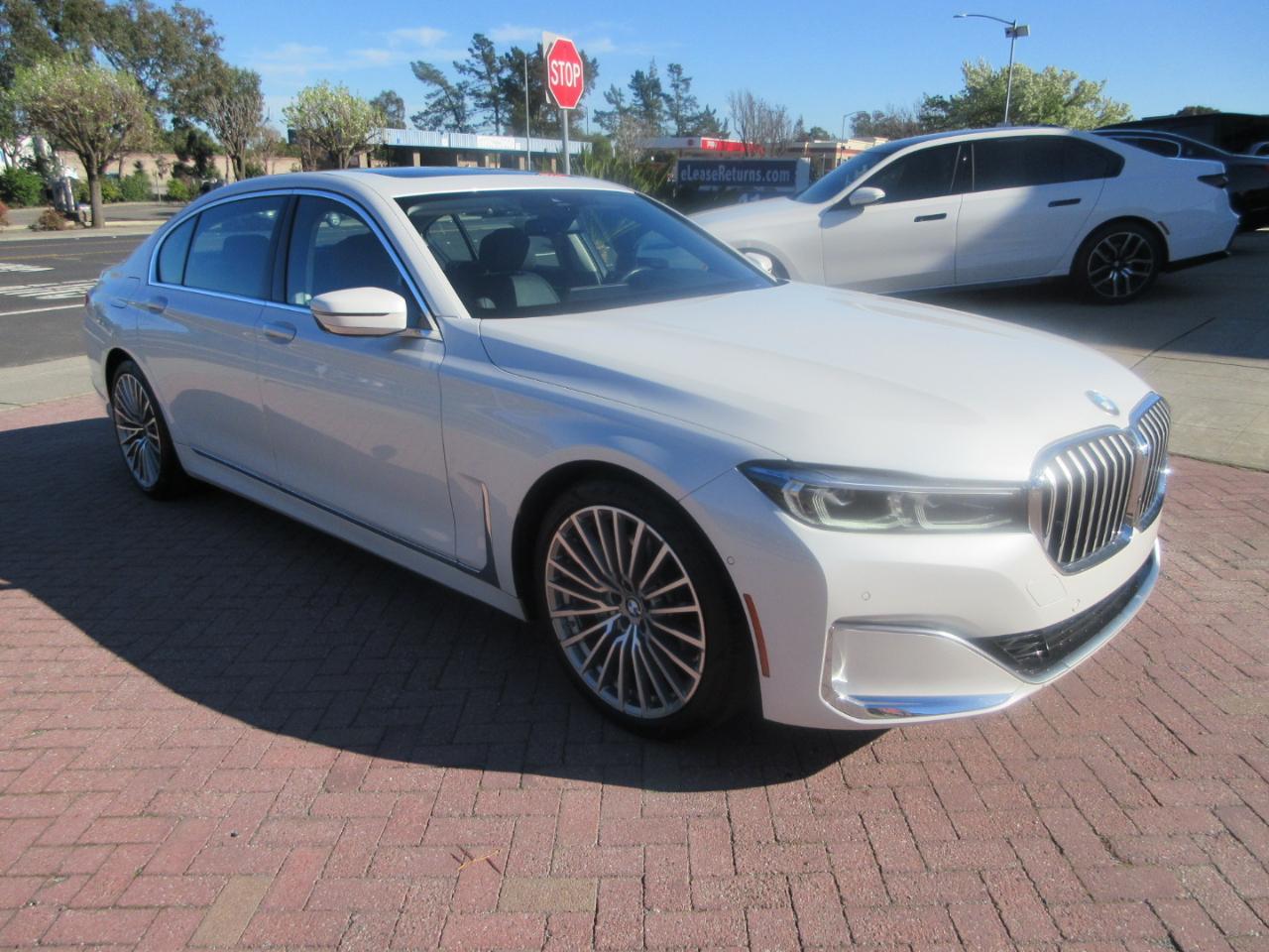 BMW 740i  2022