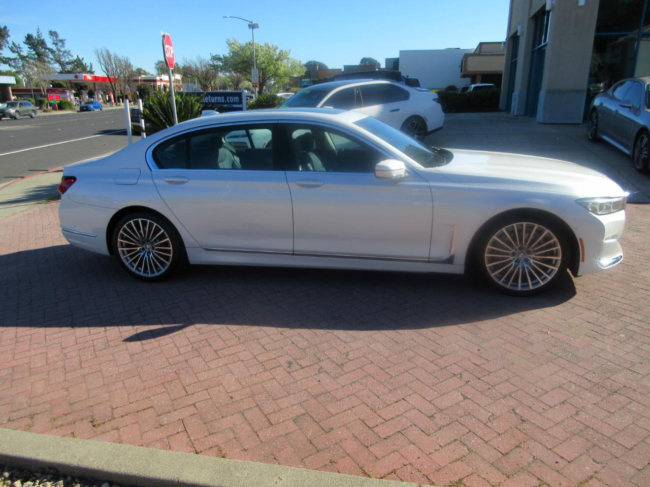 BMW 740i  2022