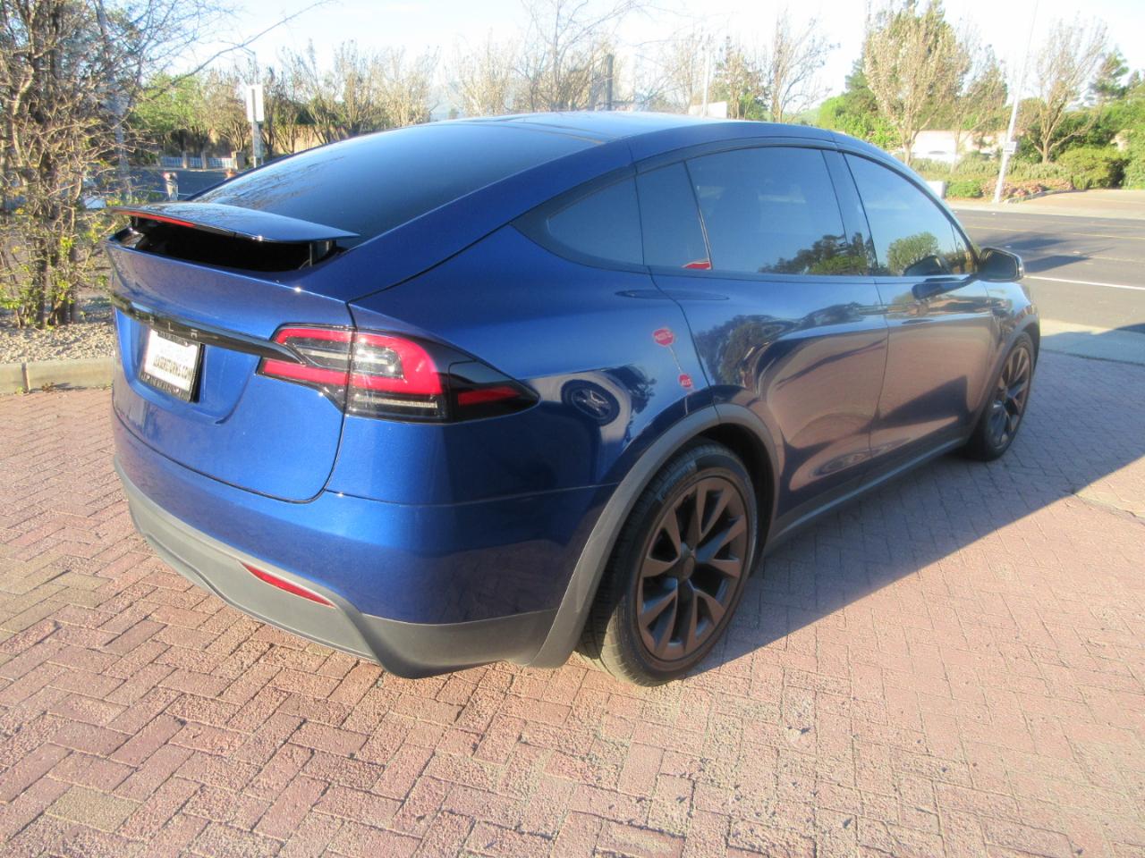 Tesla Model X  2023