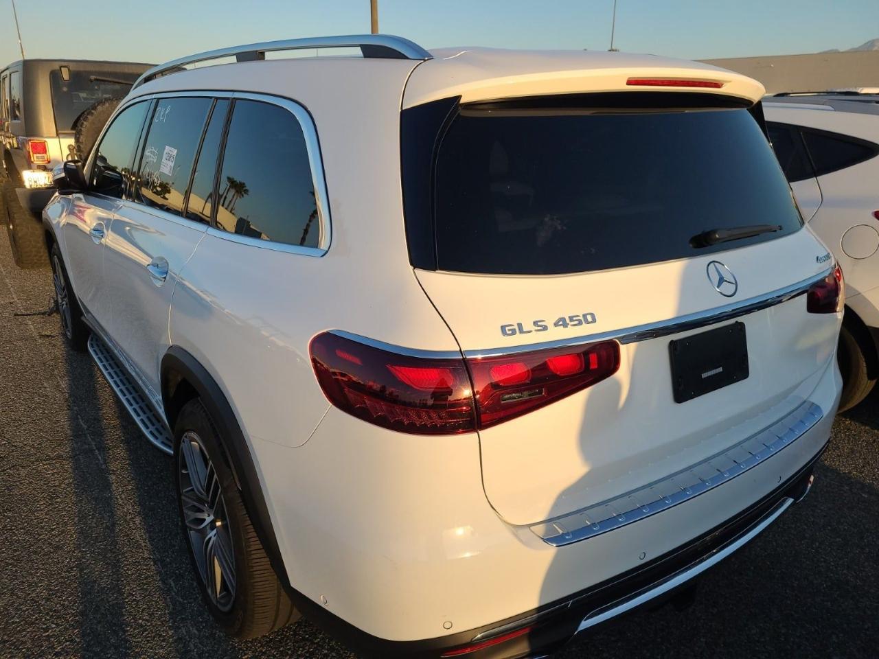 Mercedes-Benz GLS  2024