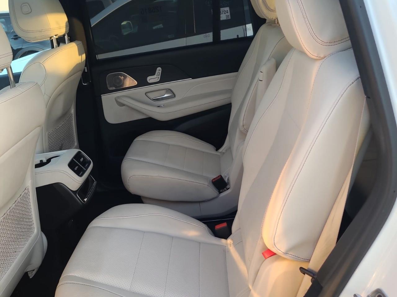 Mercedes-Benz GLS  2024