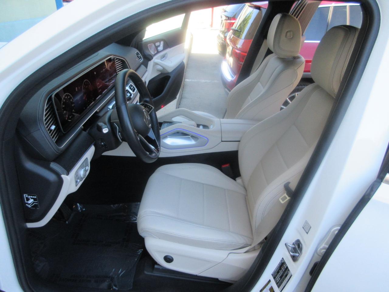 Mercedes-Benz GLS  2024