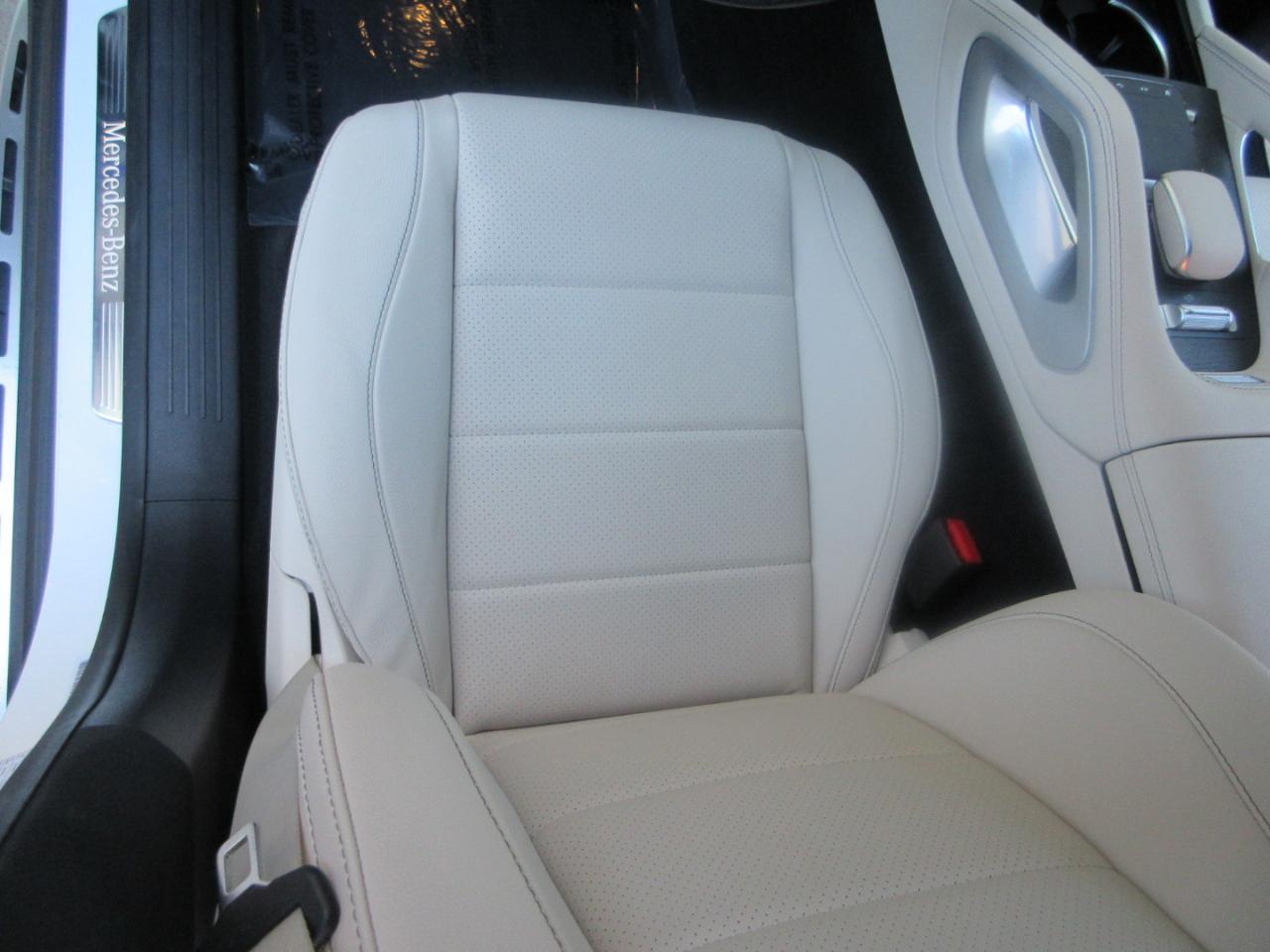 Mercedes-Benz GLS  2024