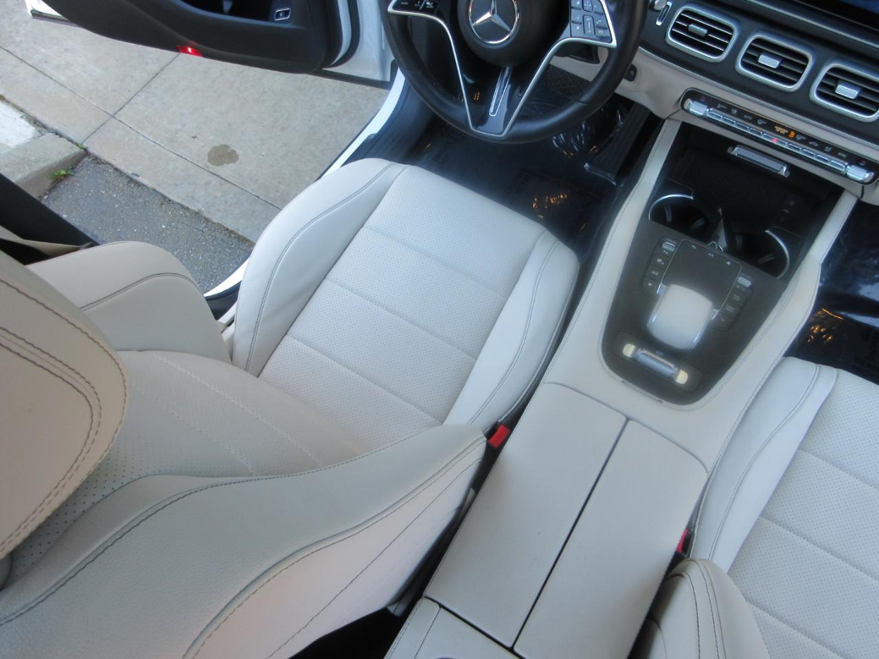 Mercedes-Benz GLS  2024