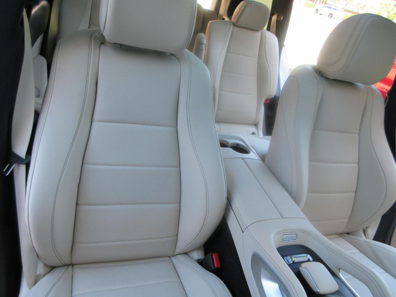 Mercedes-Benz GLS  2024