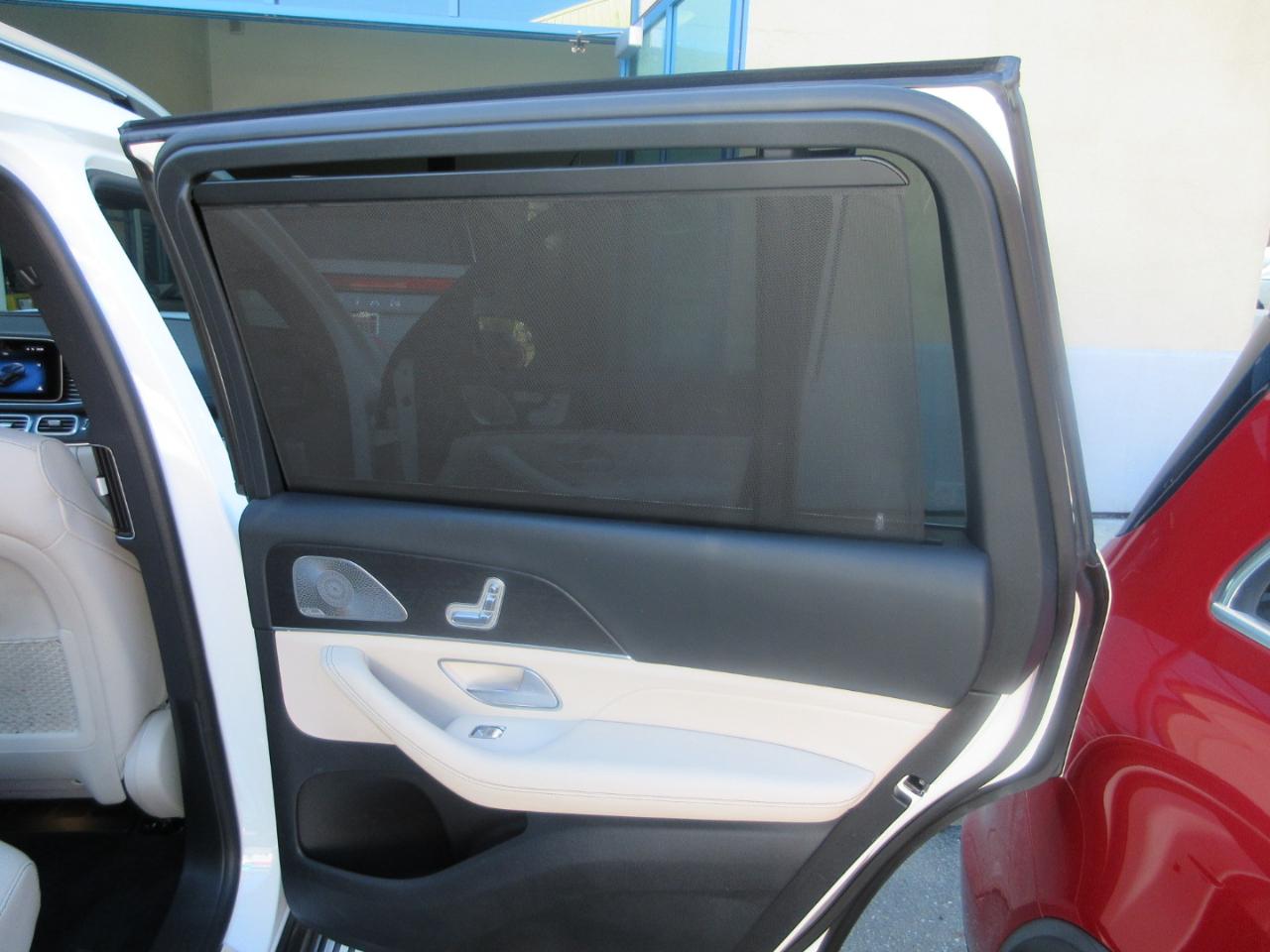 Mercedes-Benz GLS  2024